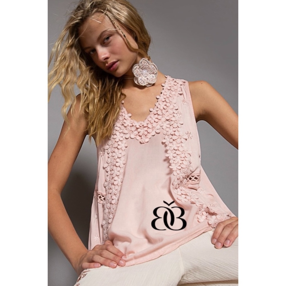 POL Light Pink Floral Lace Sleeveless Rayon Jersey Top
